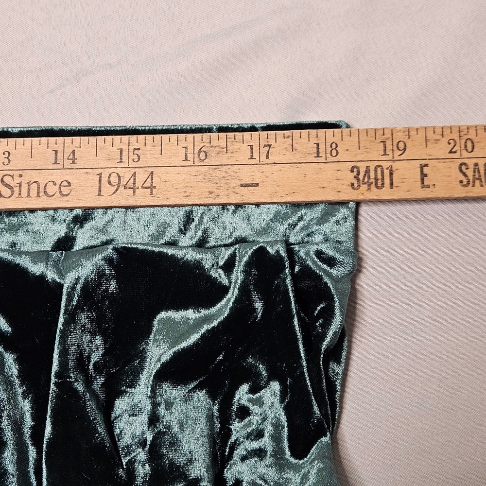 Torrid Velvet Skater Skirt Womens 2 Dark Green Crushed Mini Pleated 15881706 - Picture 4 of 8